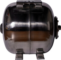 Pressurized hydraulic tank for water pumps