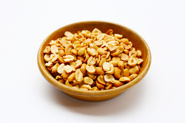 Roasted peanuts for snacking, or used as toppings for various dishes.