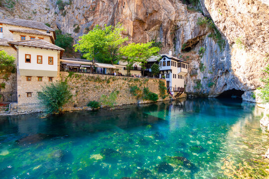 beach, boats, saranda, albania, sarande, saranta, albania travel, travel albania, sunrise scene, ionian coast, saranda scenery, ionian sea, albanian riviera, morning light, albanian coast, sea and sky