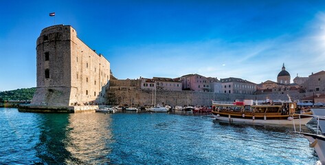 Panoramic view of Dubrovnik's historic city walls.