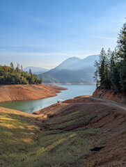 tranquil nature scenes near mount shasta on lake shasta in california