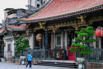 Fototapeta premium 台湾・台北 龍山寺