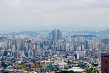 Obraz premium Panoramic View of Seoul from Naksan Fortress Park Observatory, South Korea