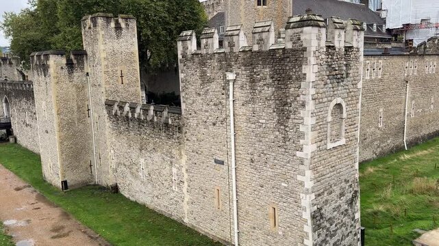 Tower of London &ndash; Historic Medieval Fortress and Landmark in England