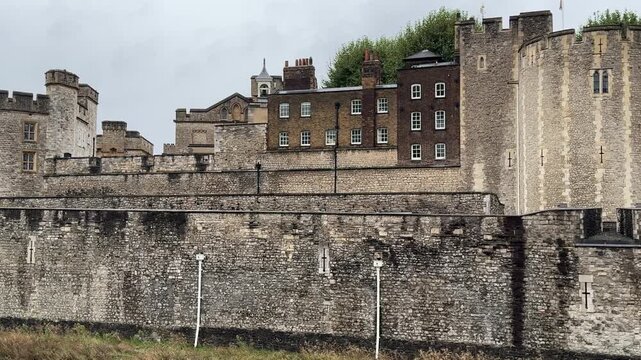 Tower of London &ndash; Historic Medieval Fortress and Landmark in England