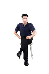 Naklejka premium Confident Businessman in a Casual Pose: A sharply dressed businessman radiates poise and self-assurance as he sits relaxed, ready for a professional setting or meeting.