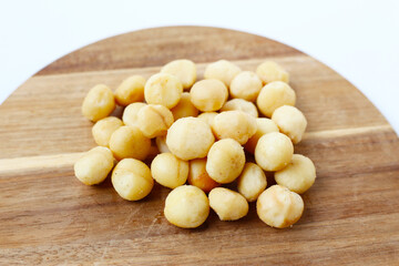 Deliciously salted roasted macadamia nuts