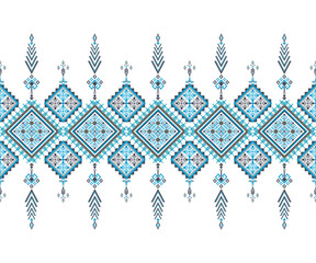 Geometric Ethnic Seamless Pattern – Aztec Navajo Inspired Tribal Vector for Fabric or Wallpaper Design