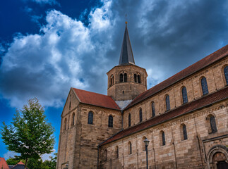 Obraz premium St. gedehard Basilika Hildesheim