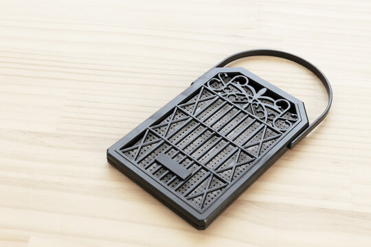 吊り下げタイプの虫よけネット　玄関ドアの虫除け防虫剤