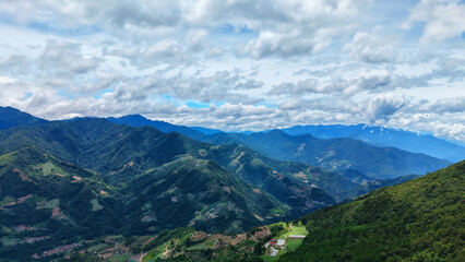 Fototapeta premium Scenery of Hehuan Mountain in central Taiwan, translation: high mountains in central Taiwan.