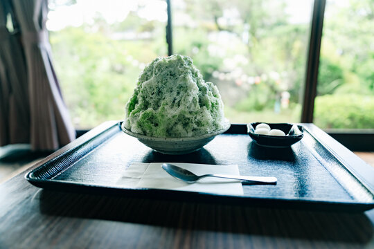 奈良のおふさ観音の美しい風鈴