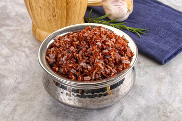 Red steamed rubine rice garnish