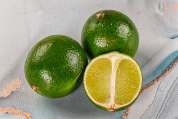 Ripe ggeen juicy lime heap