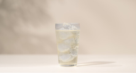 ハーボール　女性