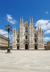 Fototapeta premium Milan Facade Shines Under a Bright Blue Sky