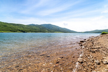 野反湖畔の水辺の美しい景色