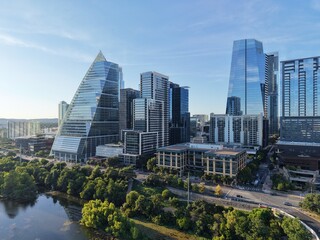Obraz premium Beautiful Austin skyline during sunset with a stunning aerial drone view 