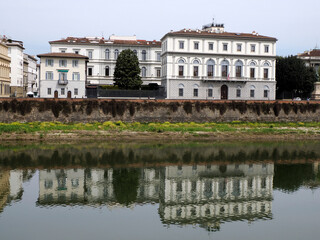 Florence Lungarno river building reflections from Arno river