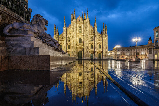 Milano , Piazza Duomo