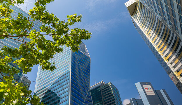 Gratte-ciel du Quartier d'affaires de la D&eacute;fense proche de la ville de Paris