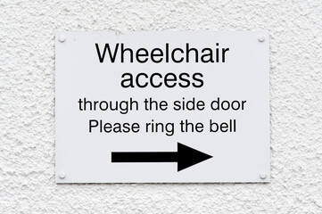 Wheelchair access for sign disabled wheelchair users