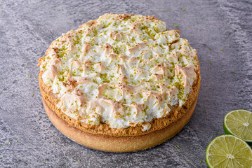 Torta de limão merengue