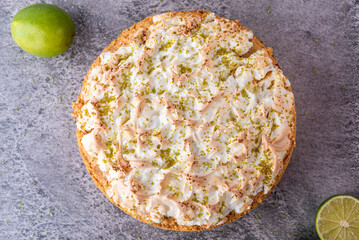 Torta de limão merengue