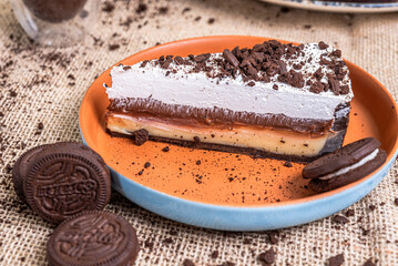 Torta cookies and cream chocolate