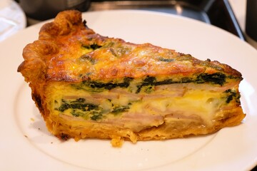 Quiche made from  spinach and bacon
