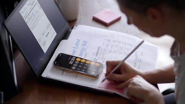 Analyzing Monthly Energy. Budget Planning and Expense Tracking