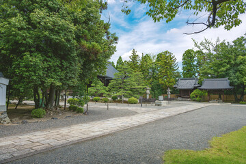 京都 広隆寺の境内風景