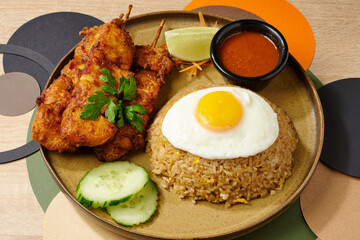 Brochette de poulet Satay plat traditionnel Thaïlandais