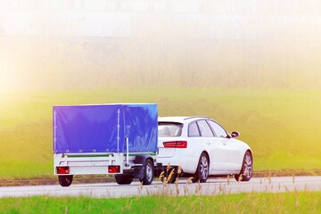 Freight delivery service using rental trailer