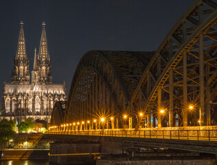 Köln Dom bei Nacht_03