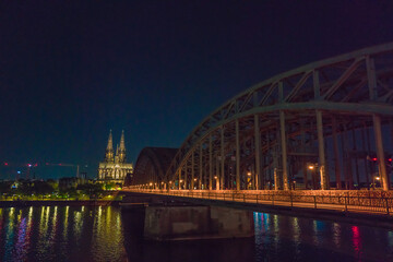 Köln Dom bei Nacht_02