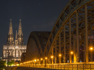 Köln Dom bei Nacht_04