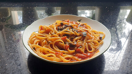 spaghetti alla puttanesca