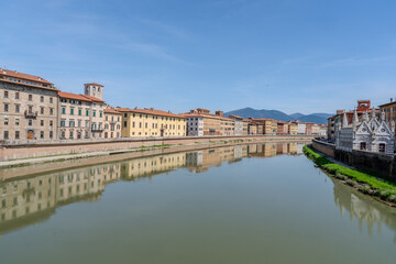 Obraz premium arno river in Pisa
