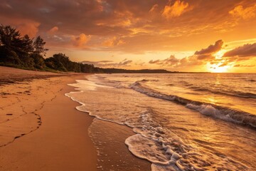 Obraz premium Beautiful Sunset Over Sandy Beach With Gentle Waves and Vibrant Clouds