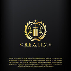 Obraz premium Law logo scales justice law firm logo justice lawyer logo vector design