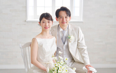新郎新婦　ポートレート　カメラ目線