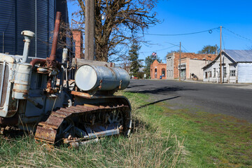 Vintage tractor points down Willard Street