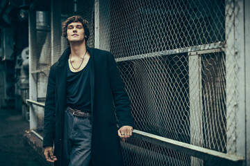 walk through the alleys