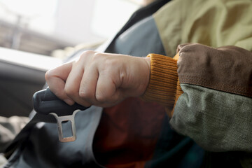 Wearing a seat belt is an important factor in reducing the severity of an accident