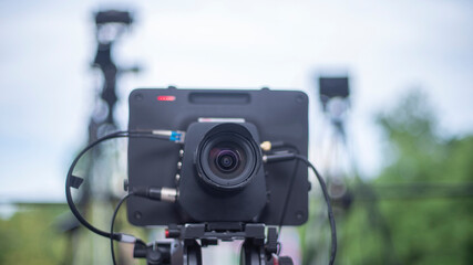 Stream a concert using TV cameras on the Internet