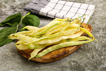 Raw green bean strings heap
