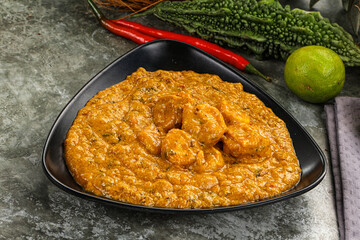 Indian prawn masala with spices