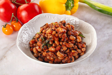 Black eye beans wutg tomato sauce