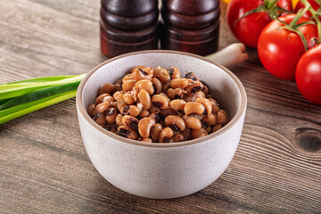 Canned Black eye bean in the bowl